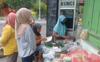 Lopis Bu’ Ni, Kuliner Khas Sumenep yang Manis Legit dan Melegenda