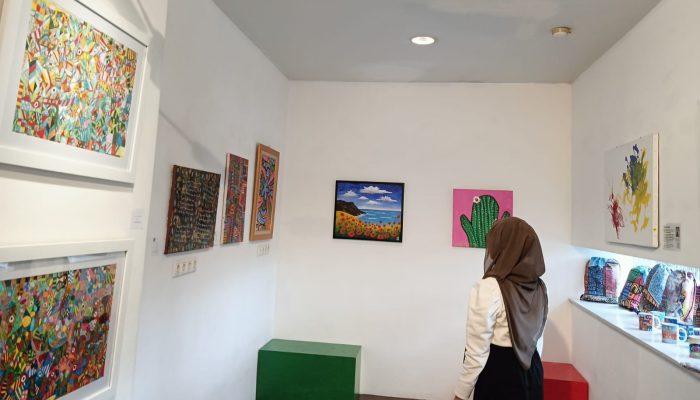 Pameran Lukisan Bersama Komunitas Outsider Art JKT, Sebuah Perayaan Ekspresi yang Melampaui Kata-Kata