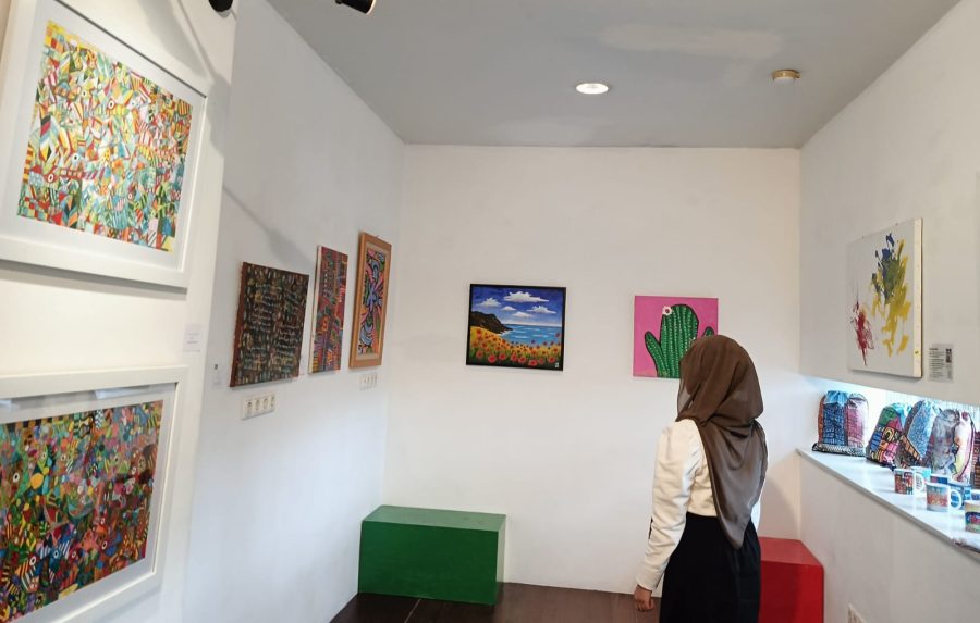Pameran Lukisan Bersama Komunitas Outsider Art JKT, Sebuah Perayaan Ekspresi yang Melampaui Kata-Kata