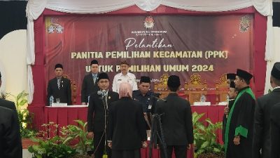 KPU Sumenep Lantik 135 Anggota PPK Se – Kabupaten