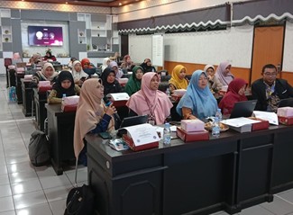 EduLab: Sinergi Kampus dan Sekolah untuk Inovasi Pendidikan Dasar 2 EduLab: Sinergi Kampus dan Sekolah untuk Inovasi Pendidikan Dasar