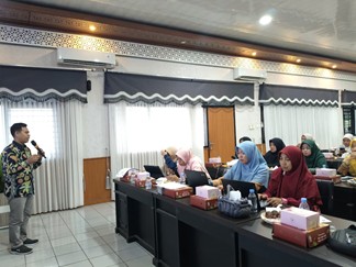 EduLab: Sinergi Kampus dan Sekolah untuk Inovasi Pendidikan Dasar 3 EduLab: Sinergi Kampus dan Sekolah untuk Inovasi Pendidikan Dasar