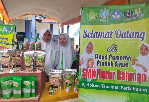 SMK Nurur Rahman Talango Perkenalkan Produk Unggulan Nuraco Hasil Karya Siswa