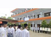 Wujud Pengabdian dan Pembelajaran, Mahasisswa PPL dan PMP IAI Al-Khairat Pamekasan Jadi Pembina Upacara di SMKS Mambaul Ulum Bata-Bata 9 Wujud Pengabdian dan Pembelajaran, Mahasisswa PPL dan PMP IAI Al-Khairat Pamekasan Jadi Pembina Upacara di SMKS Mambaul Ulum Bata-Bata
