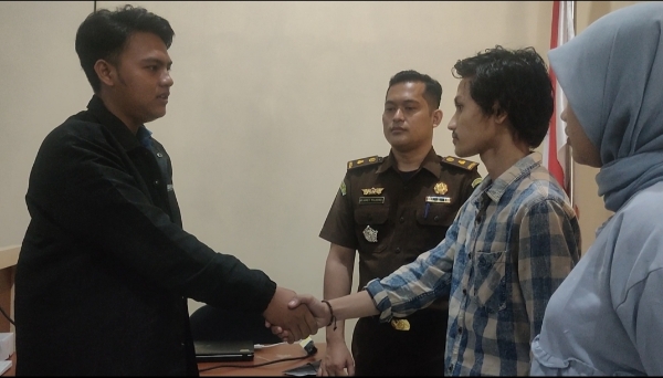 Sepakat Berdamai, Dua Mahasiswa Unija Saling Memaafkan