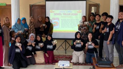 Sosialisasi Usaha Sewel Telur Asin dan Pemasaran melalui Media Massa Online
