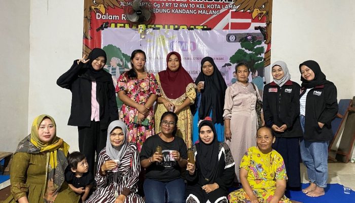 Mahasiswa PMM Bhaktiku Negeri UMM Kelompok 104 Gelombang 3 Mengajak Ibu Rumah Tangga untuk Mengolah Empon-Empon menjadi Jamu sebagai Imunity Booster Pada Musim Penghujan