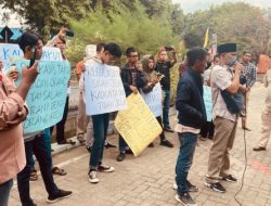 Tuntut Hak Regulasi Penyewa Toko di Pasar Anom Sumenep, FMSP Gelar Aksi Demo di Kantor Diskoperindag