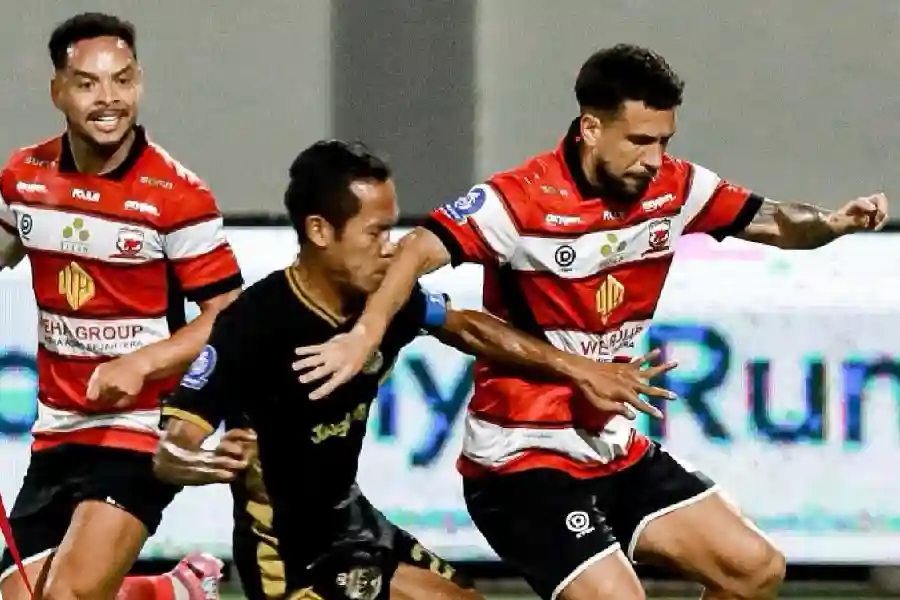 Madura United Apes Lagi, Drama Gol dianulir Hingga Gagal Cetak Finalti Saat Jamu Bhayangkara FC 1 img bjmedia 18 5